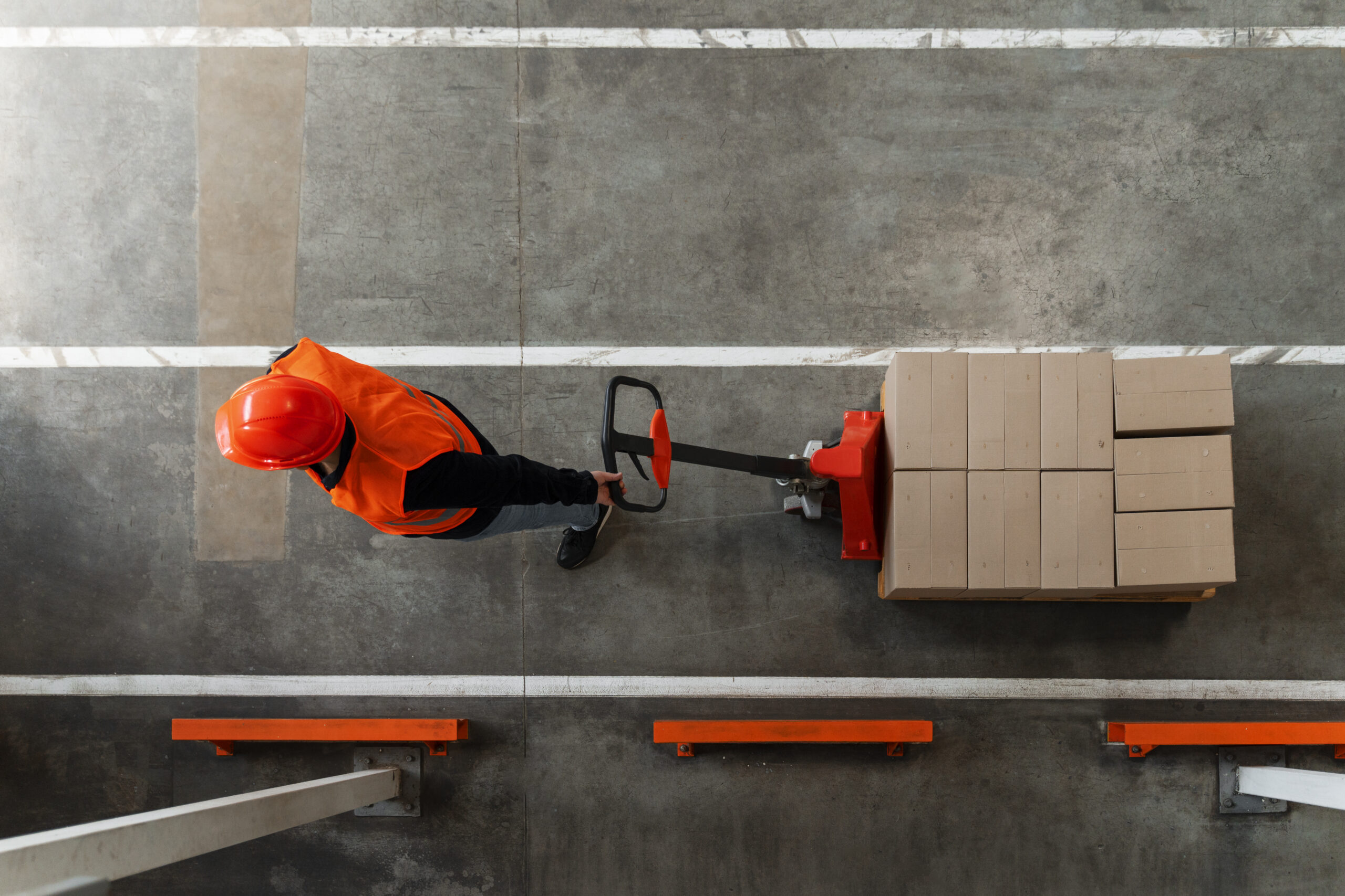 Guía básica sobre transpaletas: Tipos, usos y ventajas 15 Usos recomendados según el sector